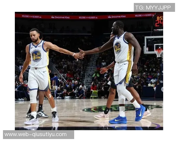 库里轻松出战16分钟贡献11分4篮板3助攻展现实力不凡 库里轻松出战16分钟贡献11分4篮板3助攻展现实力不凡