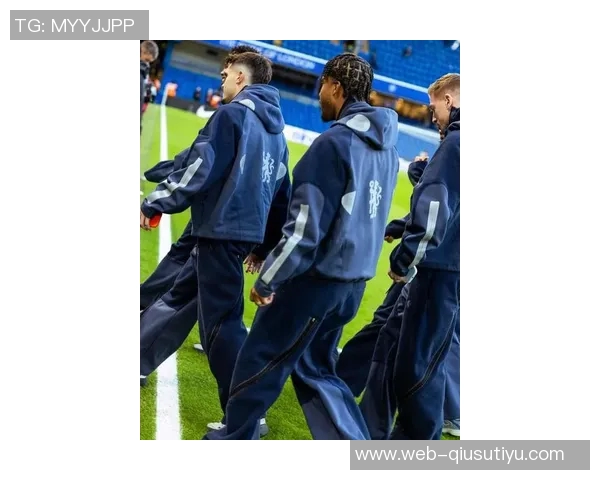 切尔西新赛季客场球衣设计曝光黑黄配色引发球迷热议