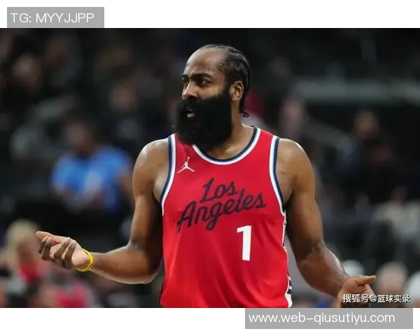 哈登36岁依然拼搏场均出战38分钟展现不屈精神如同地主家的驴 哈登36岁依然拼搏场均出战38分钟展现不屈精神如同地主家的驴