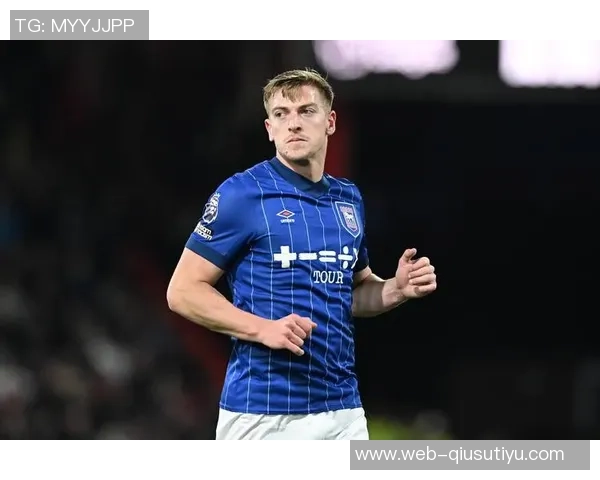 德拉普重返切尔西训练场3000万镑中锋复出备战新赛季 德拉普重返切尔西训练场3000万镑中锋复出备战新赛季