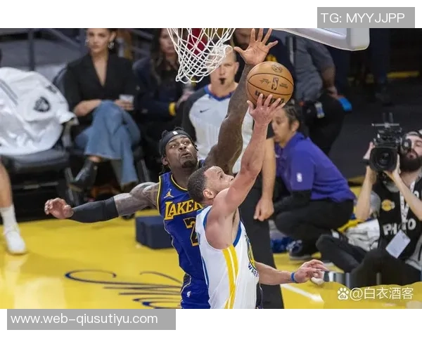 特纳表现不佳难阻球队失利9投4中罚球12中8仅得19分2板2助1帽 特纳表现不佳难阻球队失利9投4中罚球12中8仅得19分2板2助1帽