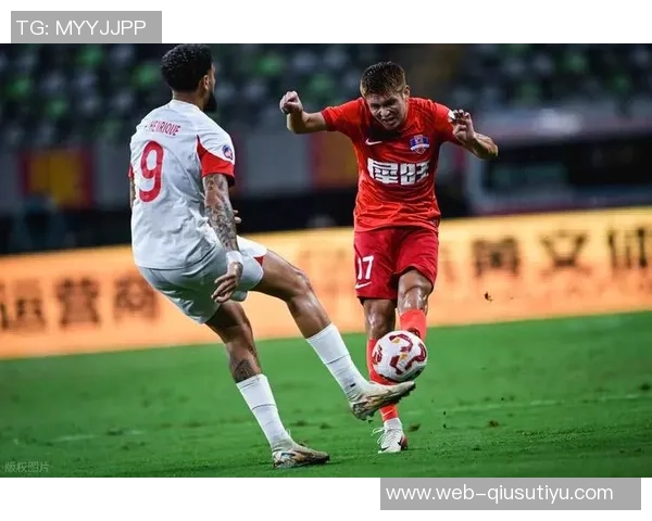 杨瑞琪在比赛最后时刻进球挽回颜面梅州仍以1-4落后于玉昆 杨瑞琪在比赛最后时刻进球挽回颜面梅州仍以1-4落后于玉昆